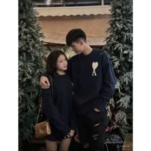 Áo đôi len Chữ A