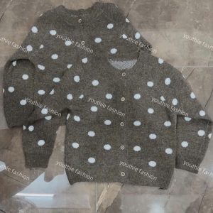 áo cardigan chấm bi nữ