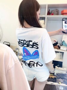 Áo thun oversize Adidas